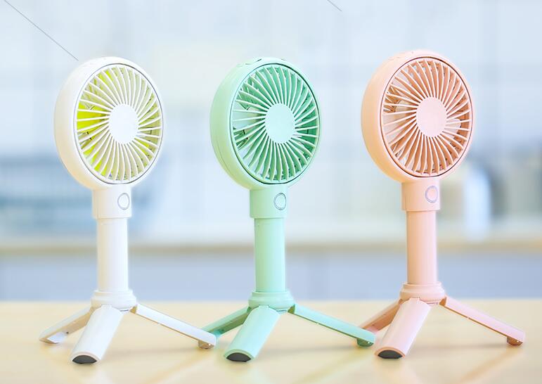 Benks手持小風扇迷你可充電學生usb便攜式隨身靜音電風扇